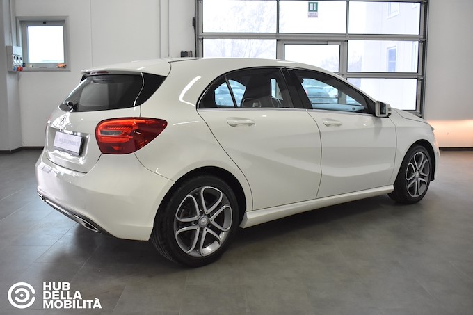 MERCEDES-BENZ A 180 d Sport